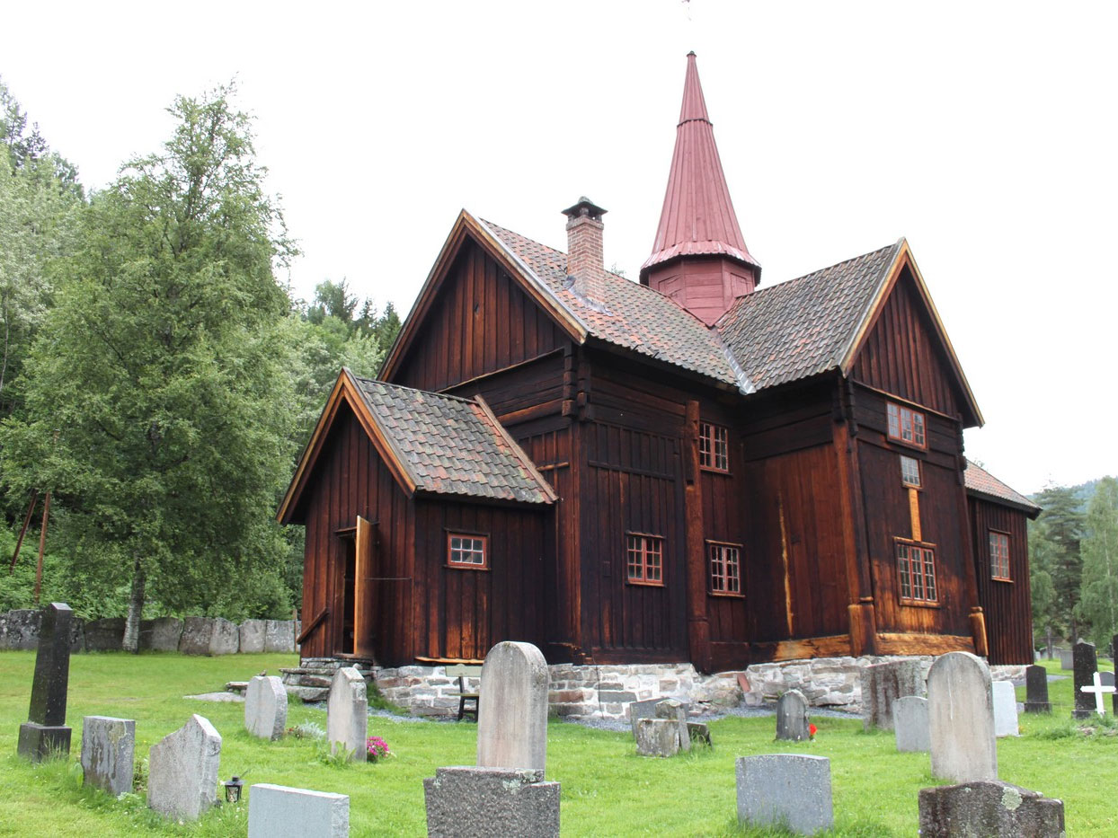 Hovedbilde for Rollag stavkirke